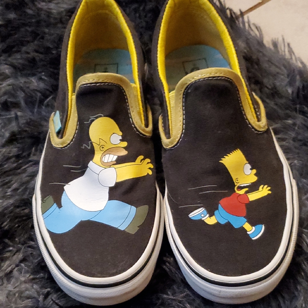 The Simpsons Vans slip on. Good condition. Woman's 7.